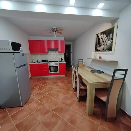 700 M Od Mora Valbandon, Hrvatska Apartment