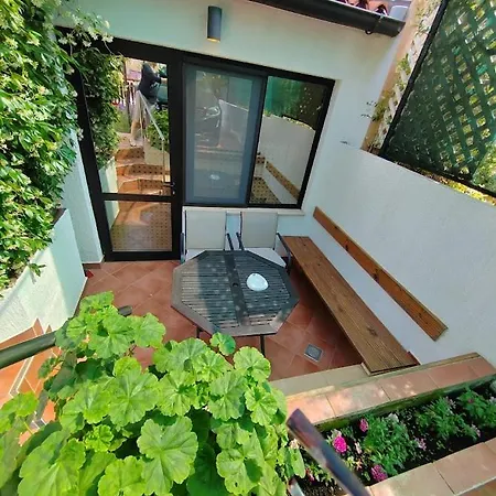 Apartment 700 M Od Mora Valbandon, Hrvatska