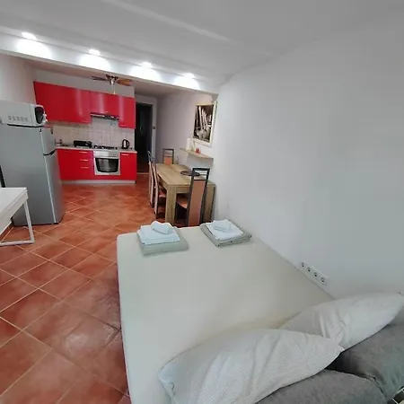 700 M Od Mora Valbandon, Hrvatska Apartment *